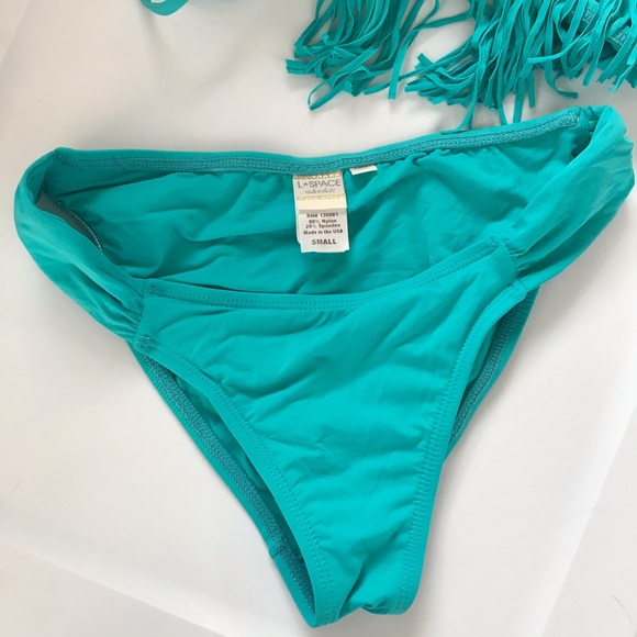 L*SPACE | ‘AUDREY’ FRINGE BIKINI SET - Picture 5 of 6